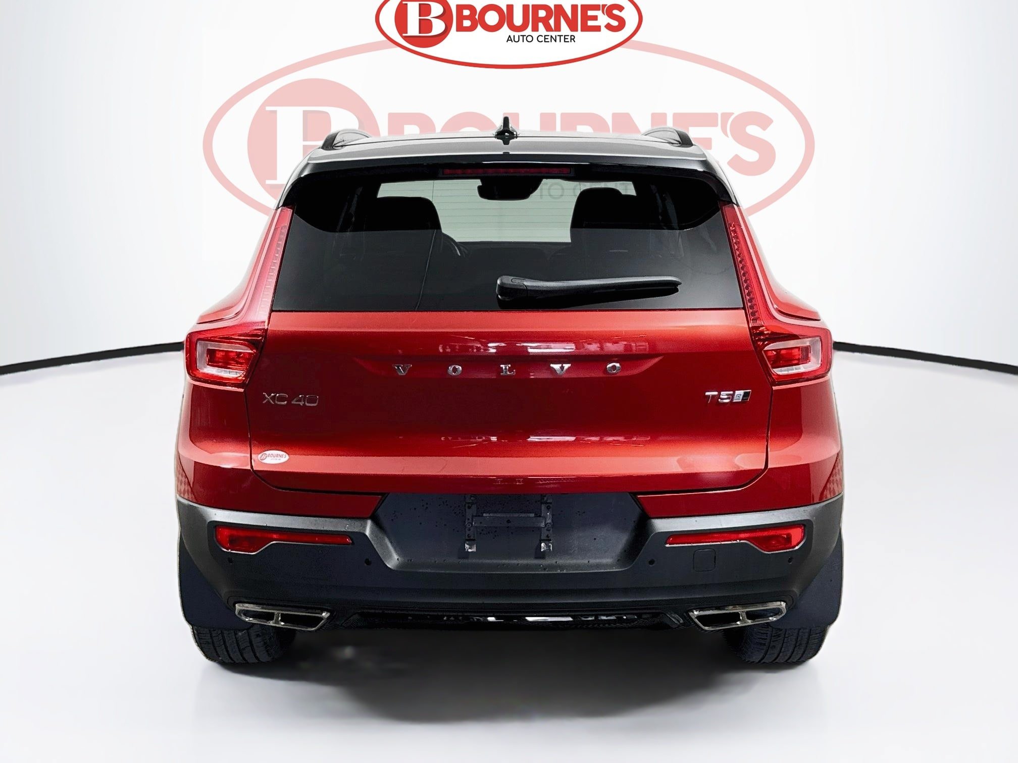 Used 2019 Volvo XC40 T5 R-Design AWD/4WD image 11