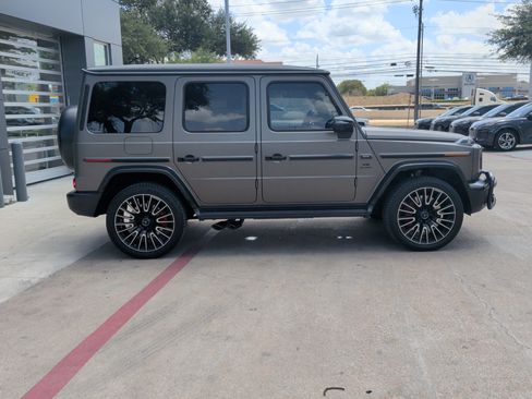 Used 2026 Mercedes-Benz G 63 AMG 4MATIC image 11