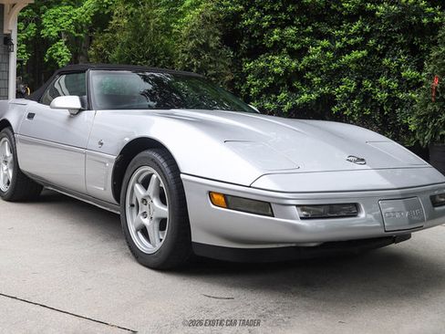 Used 1996 Chevrolet Corvette Convertible RWD image 21