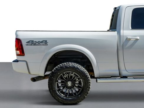 Used 2018 RAM 2500 Laramie w/ Sport Appearance Group AWD/4WD image 6