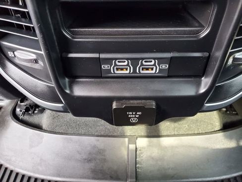 Used 2021 RAM 1500 Big Horn image 18