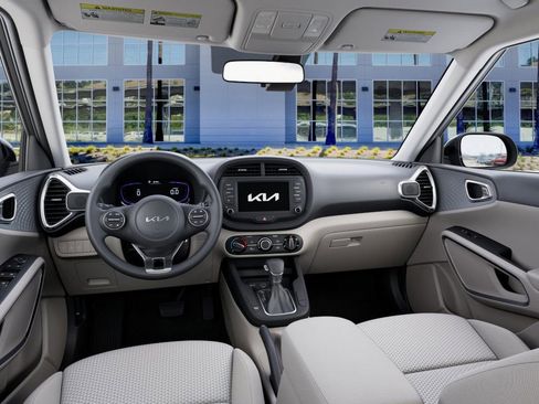 New 2025 Kia Soul LX image 14