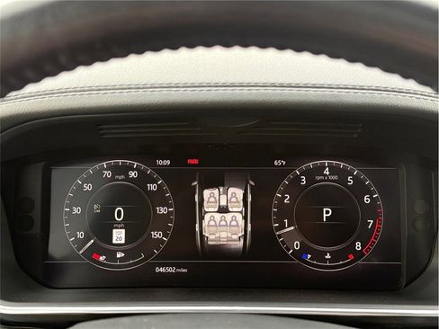 Used 2018 Land Rover Range Rover HSE image 16