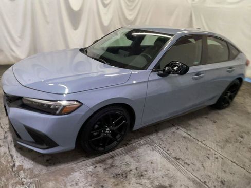 Used 2024 Honda Civic Sport image 4