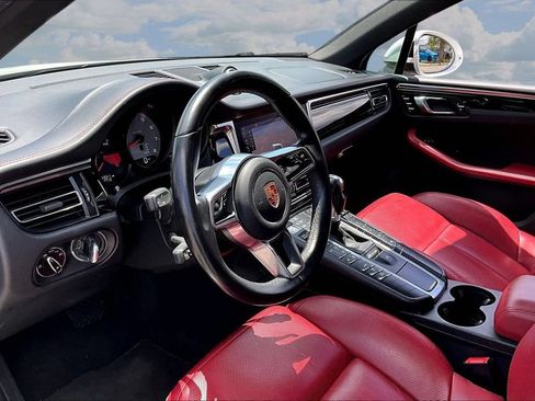 Used 2020 Porsche Macan S AWD/4WD image 17