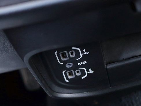 Used 2024 RAM 3500 Big Horn image 27