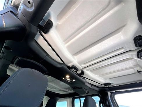 Used 2022 Jeep Wrangler Unlimited Willys image 21