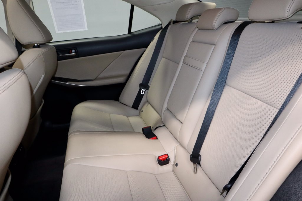Used 2019 Lexus IS 300 w/ Premium Package RWD image 22