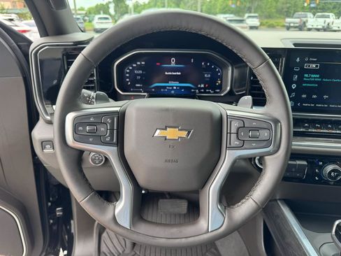 Used 2026 Chevrolet Silverado 1500 LTZ AWD/4WD image 18