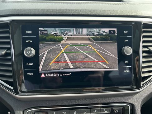 Certified 2023 Volkswagen Atlas SEL R-Line image 14