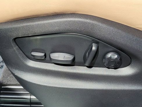 New 2026 Porsche Cayenne Base image 28