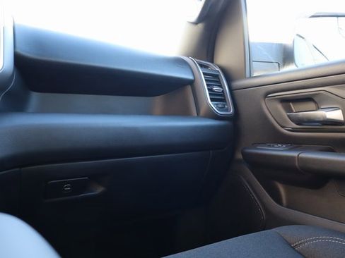 New 2026 RAM 1500 Express image 39