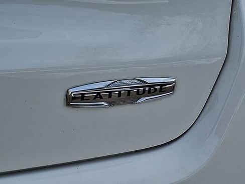 Used 2019 Jeep Compass Latitude w/ Popular Equipment Group image 32