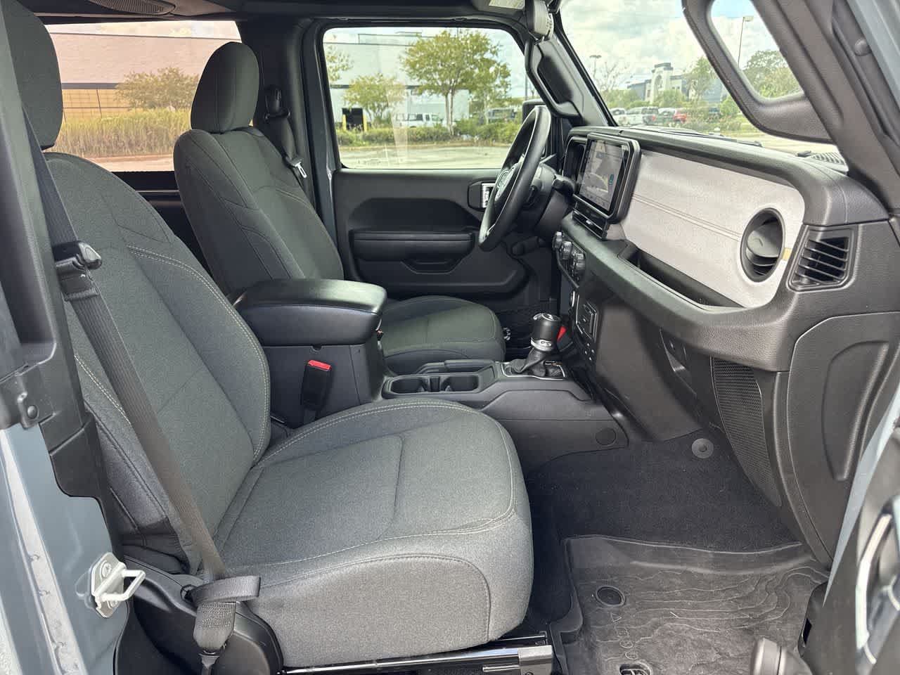 Used 2024 Jeep Wrangler Sport AWD/4WD image 18