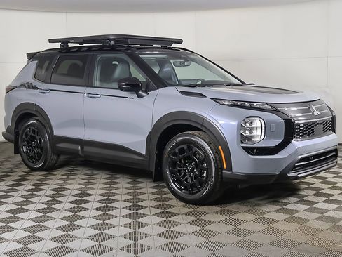 New 2026 Mitsubishi Outlander Trail Edition image 2