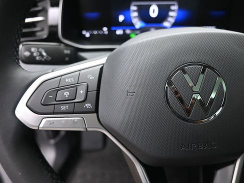 New 2026 Volkswagen Jetta SE FWD image 15