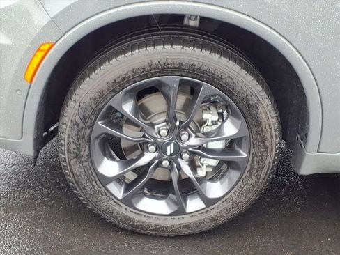 Used 2025 Dodge Durango GT image 33