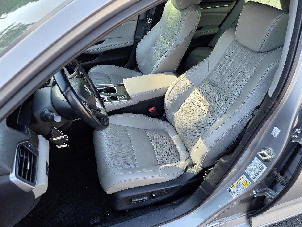 Used 2020 Honda Accord EX-L image 8