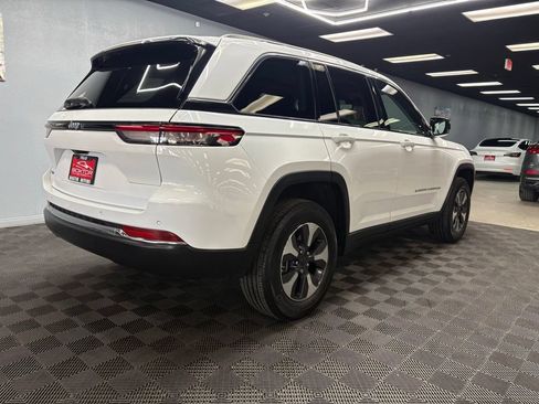 Used 2022 Jeep Grand Cherokee Limited 4xe AWD/4WD image 12
