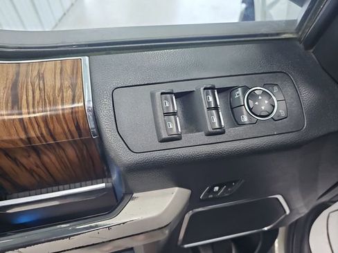 Used 2020 Ford F150 Lariat w/ Equipment Group 502A Luxury AWD/4WD image 11