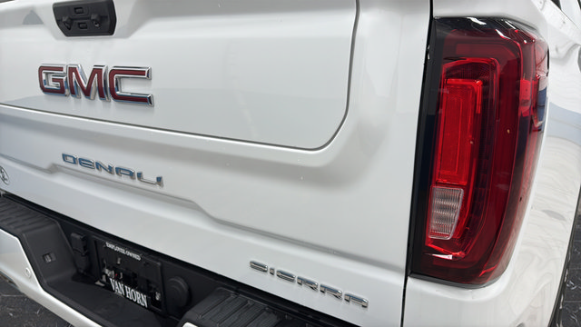 Used 2024 GMC Sierra 1500 Denali w/ Denali Reserve Package AWD/4WD image 41
