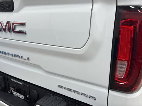 Used 2024 GMC Sierra 1500 Denali w/ Denali Reserve Package AWD/4WD image 41