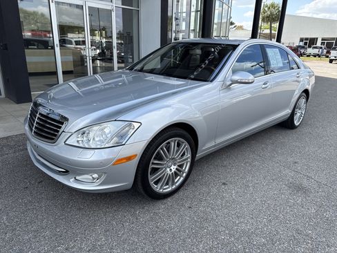 Used 2009 Mercedes-Benz S 550 4MATIC image 1