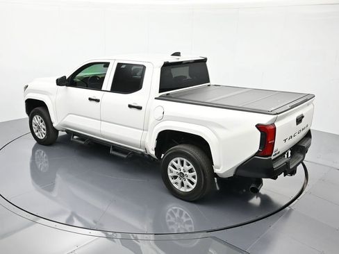 Used 2024 Toyota Tacoma SR AWD/4WD image 8