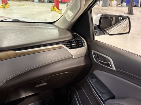 Used 2019 GMC Yukon XL Denali w/ Denali Ultimate Package image 19