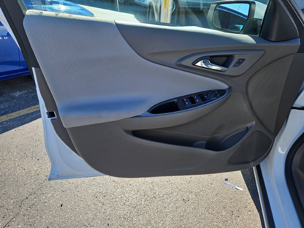 Used 2025 Chevrolet Malibu LT FWD image 22