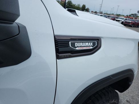 New 2026 GMC Sierra 1500 AT4X AWD/4WD image 6