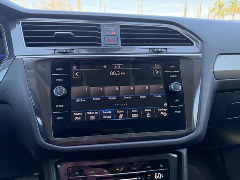 Used 2024 Volkswagen Tiguan SE image 21