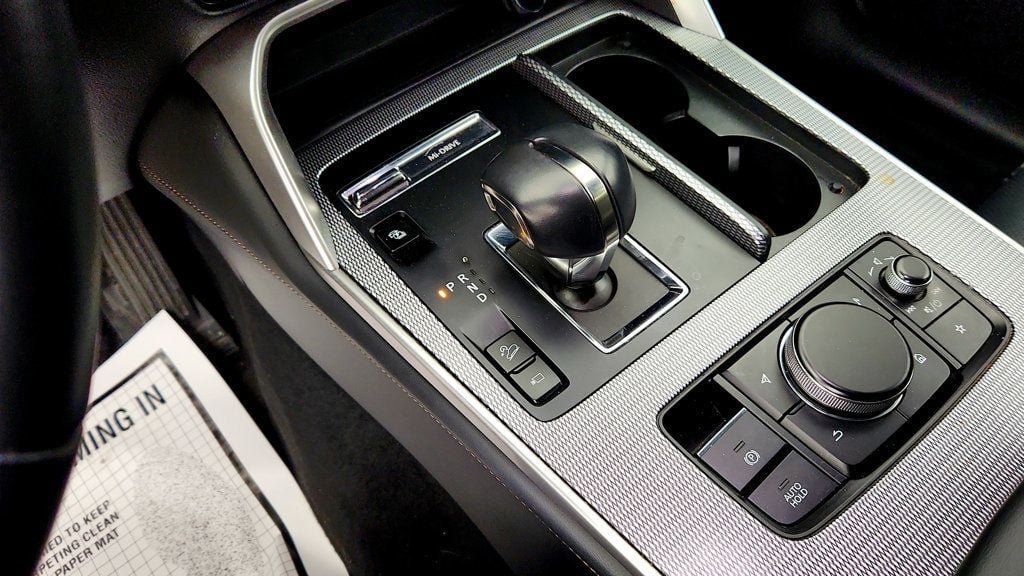 Used 2025 MAZDA CX-70 Plug-In Hybrid w/ Premium Plus AWD/4WD image 17