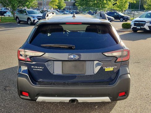 Used 2024 Subaru Outback Limited AWD/4WD image 5