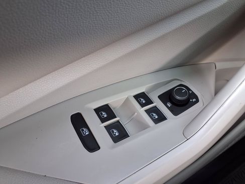Used 2025 Volkswagen Jetta S FWD image 15