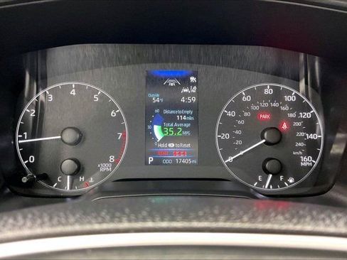 Used 2024 Toyota Corolla Cross LE w/ Moonroof Package image 23