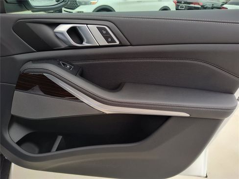 Certified 2025 BMW X5 sDrive40i w/ Premium Package image 26