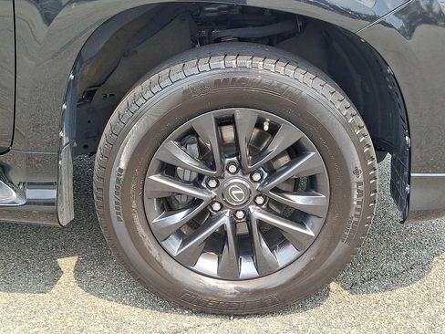 Used 2023 Lexus GX 460 Premium w/ Premium Package AWD/4WD image 8
