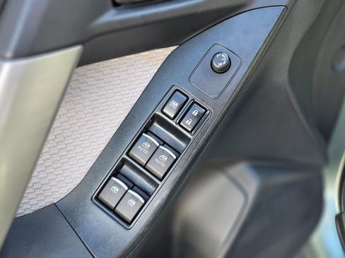 Used 2017 Subaru Forester 2.5i w/ Alloy Wheel Package image 21