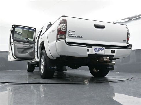 Used 2013 Toyota Tacoma 4x4 Double Cab image 32