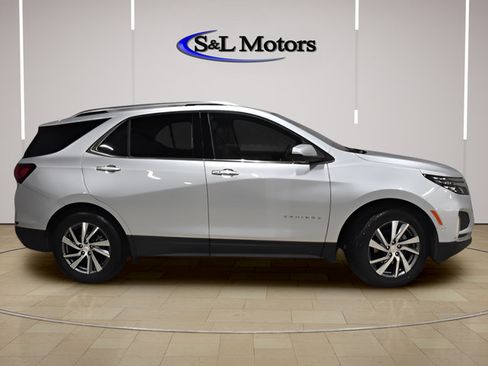 Used 2022 Chevrolet Equinox Premier AWD/4WD image 8
