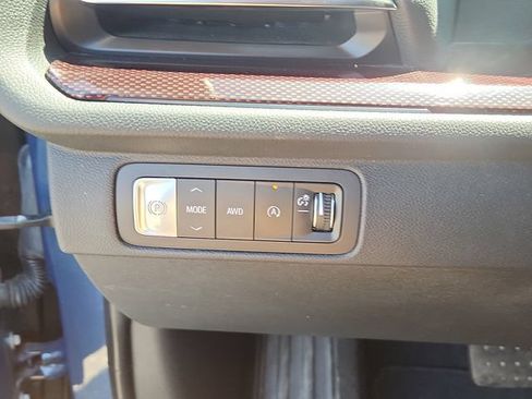 Used 2024 Chevrolet Traverse Z71 w/ Enhanced Driving Package AWD/4WD image 28