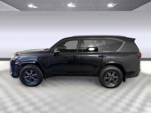 Used 2025 Lexus LX 700h Overtrail AWD/4WD image 2