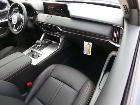 New 2025 MAZDA CX-90 Plug-In Hybrid w/ Preferred image 25