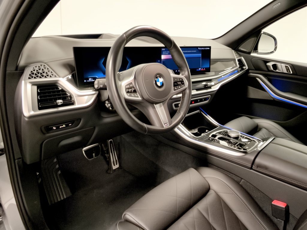 Certified 2026 BMW X5 sDrive40i w/ M Sport Package RWD image 4