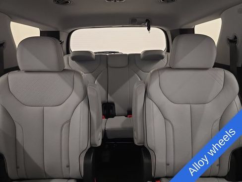 Used 2025 Hyundai Palisade SEL AWD/4WD image 22