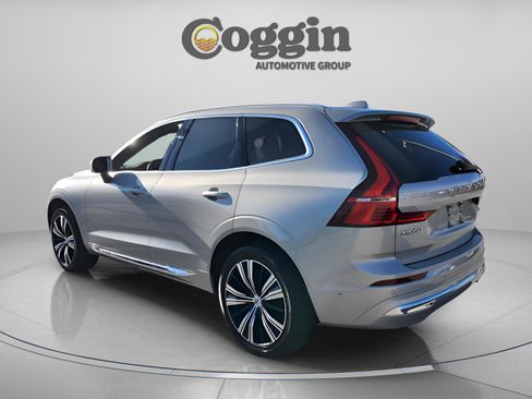 Used 2022 Volvo XC60 B6 Inscription w/ Advanced Package image 3