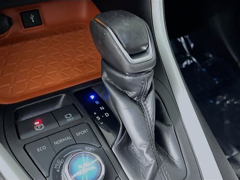 Used 2020 Toyota RAV4 Adventure image 24