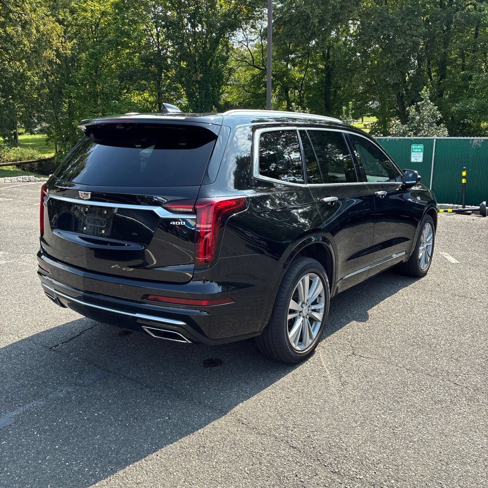 Used 2020 Cadillac XT6 Premium Luxury AWD/4WD image 3