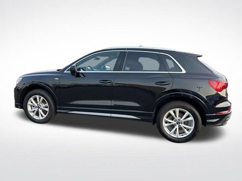 Used 2025 Audi Q3 2.0T Premium AWD/4WD image 2